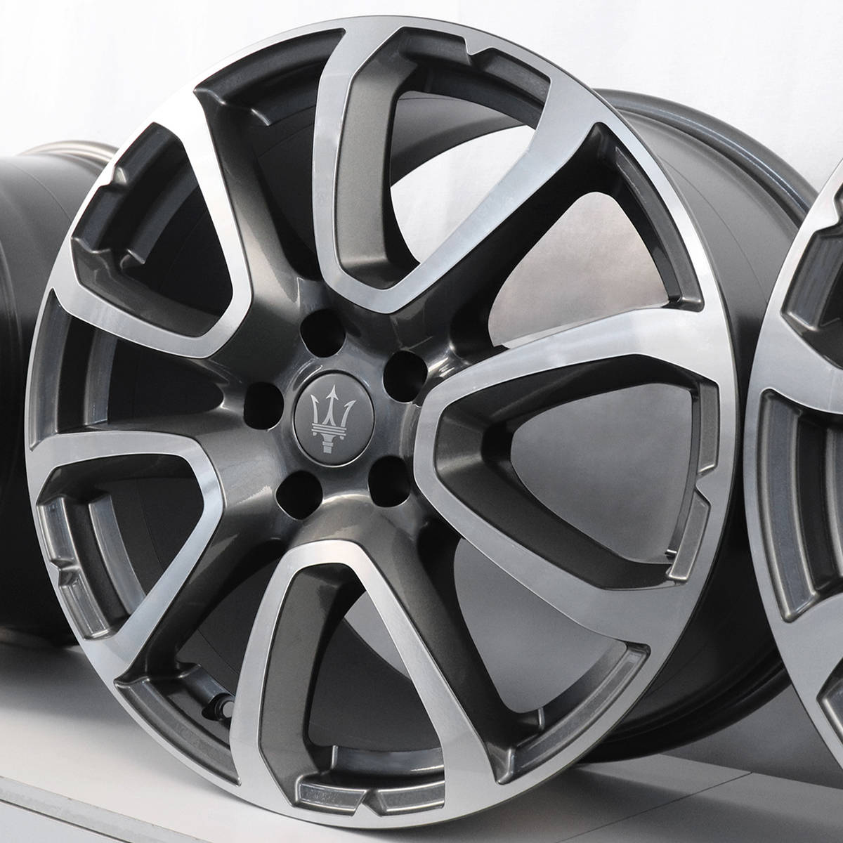 Alufelgen Maserati Levante 19 ORIGINAL 670044699 670044704 - Bild 3 von 5